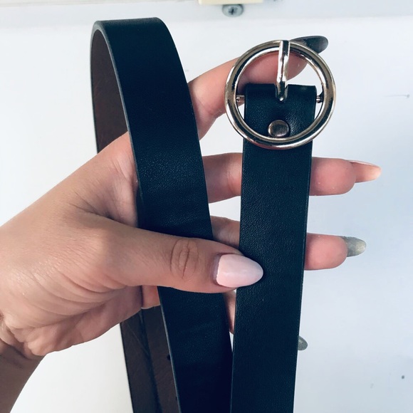 Silver circle buckle belt - Picture 2 of 3